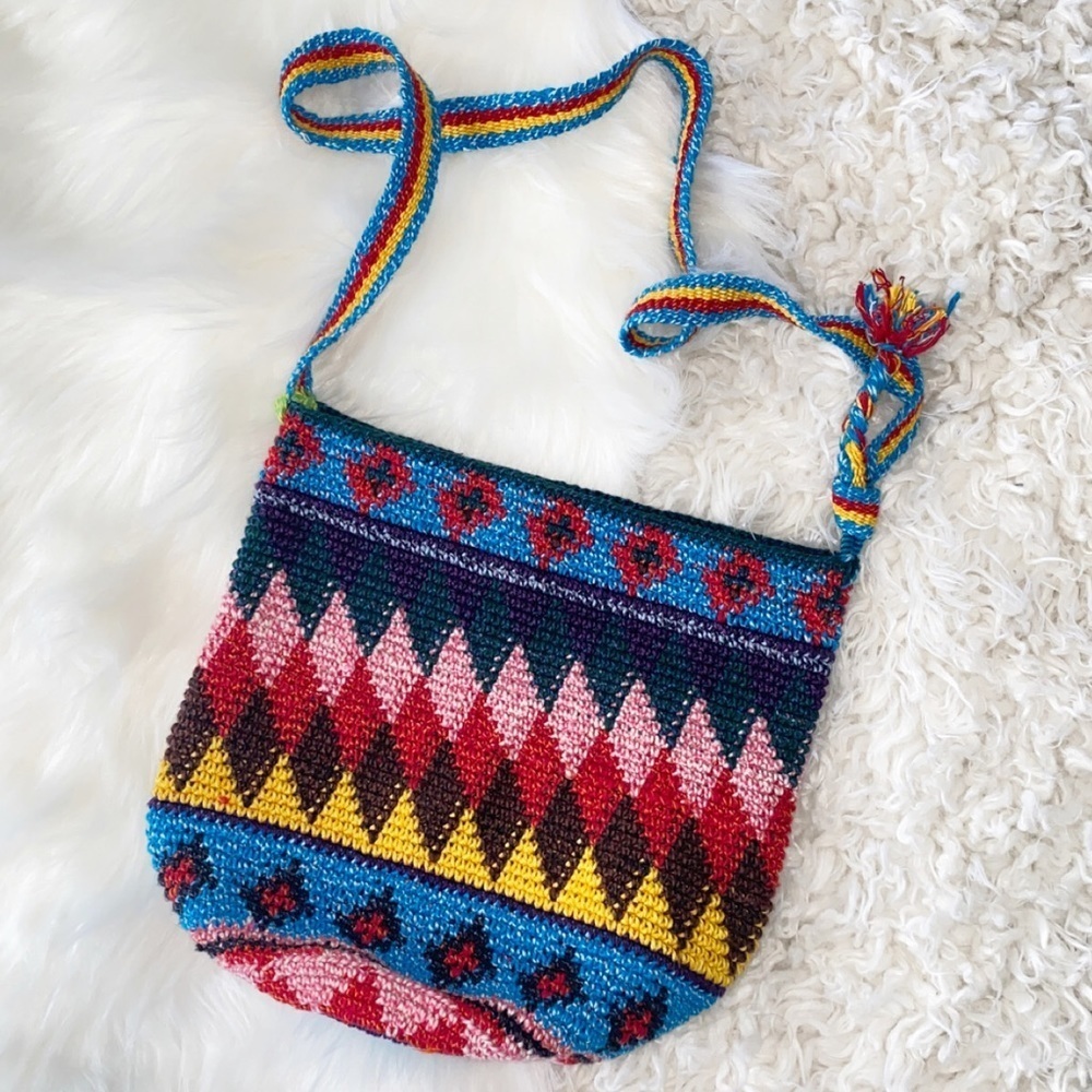 Crochet Mochila Wayuu Bag - Picture 8 of 15